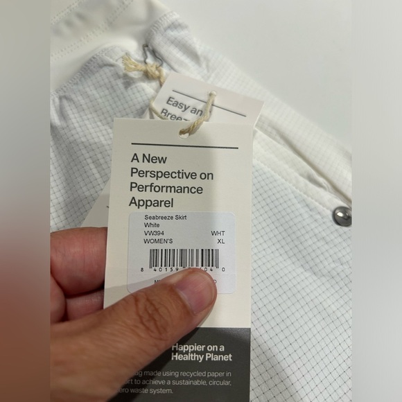 Vuori Women's XL Seabreeze Skirt White NWT - Picture 7 of 7